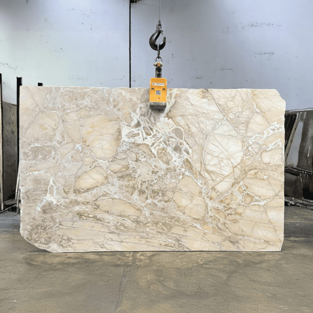 giallo calacatta marble